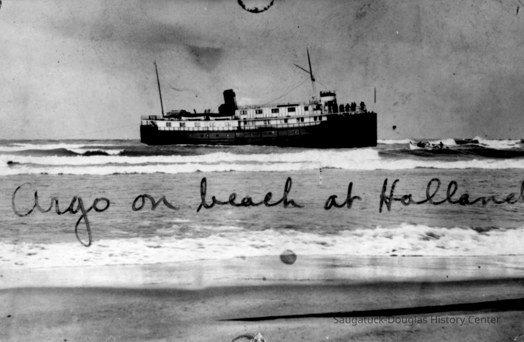 Steamer_Argo_on_the_beach.jpg 283KB