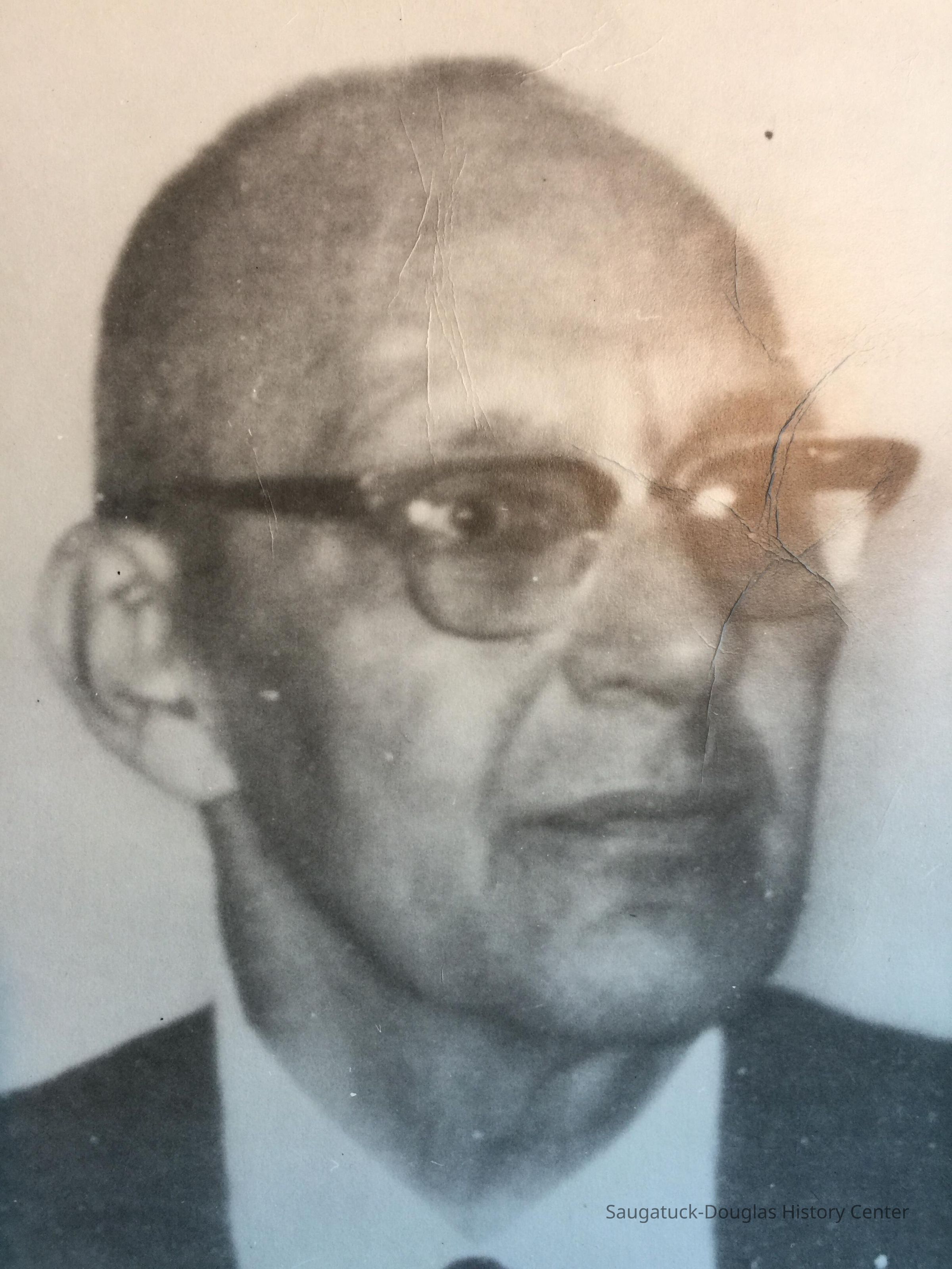 Miller, Dr. Kenneth picture number 1