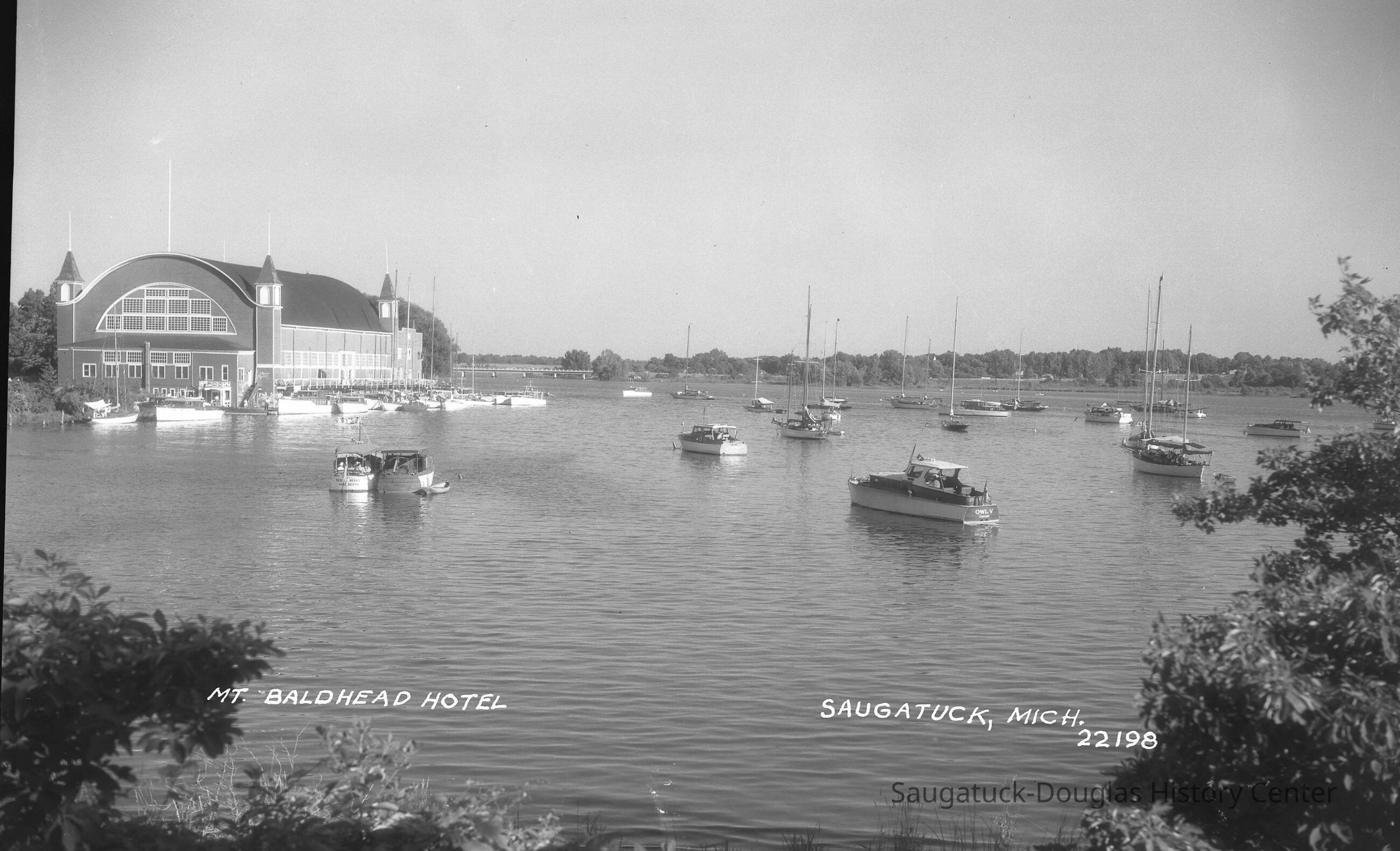 Pavilion_ca_1940_with_yachts_at_anchor.jpg; 22198 - Digital file on Jack Sheridan Drive 2021.72.02