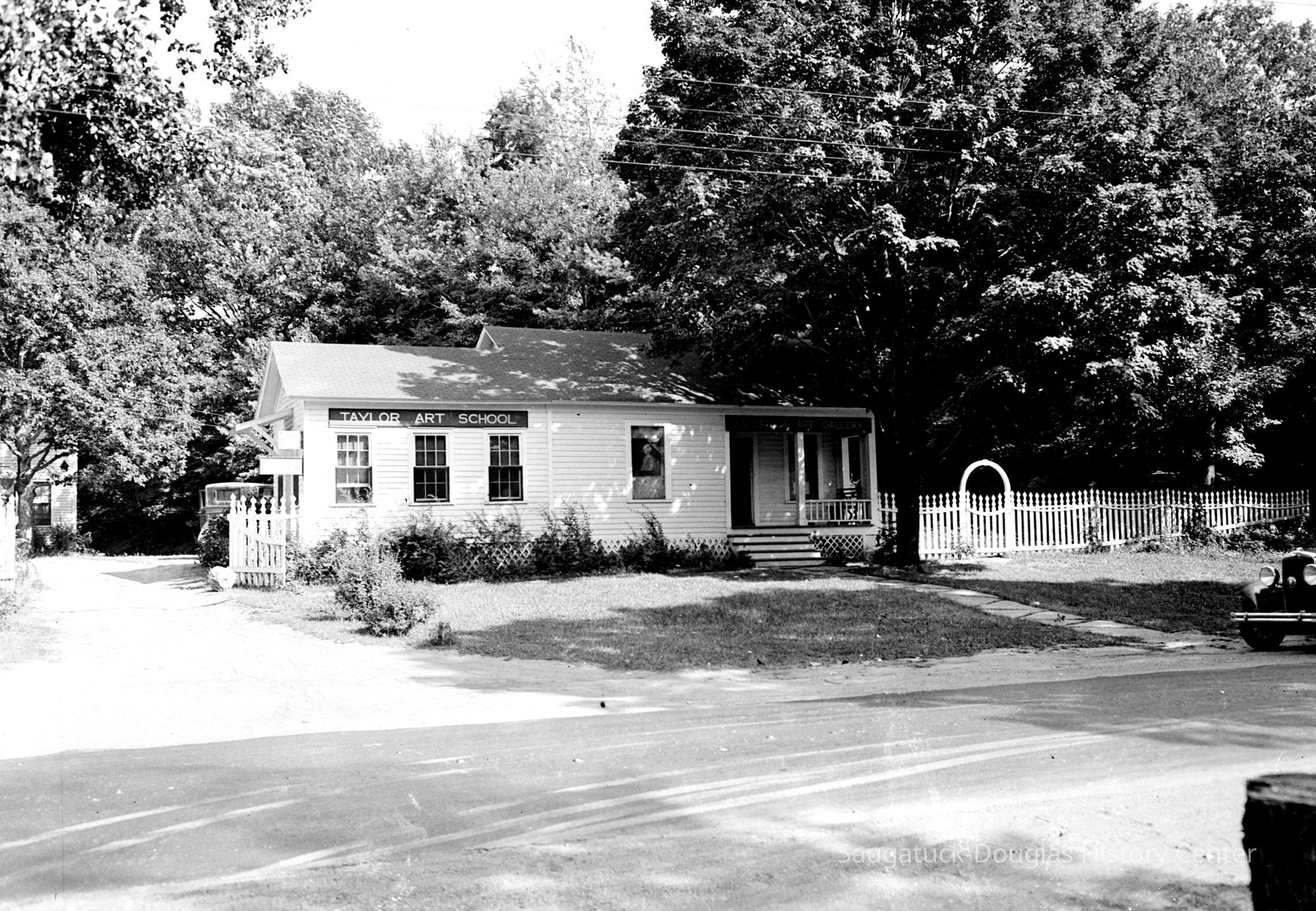 Taylor Art Gallery 1930s.jpg 1.2KB
