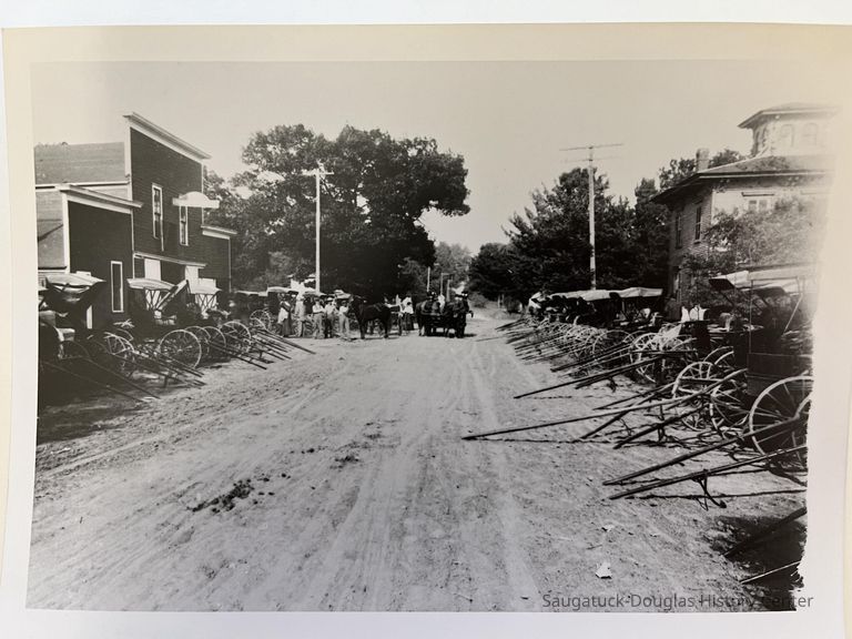          Davis Livery on Mason St. picture number 1
   