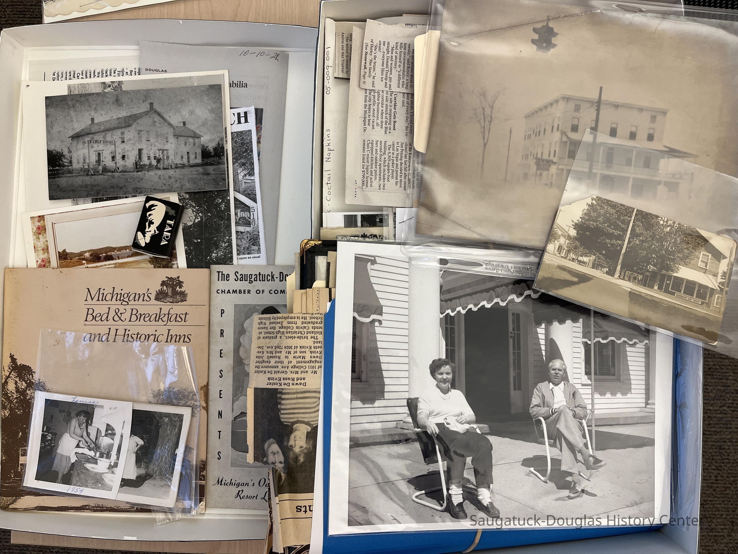Box 8 Restaurants/Hotels uncataloged items inventory picture number 1