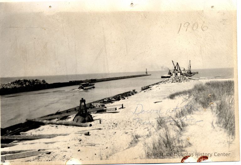          89-1-126 River Mouth ca1936.jpg 4.3MB
   