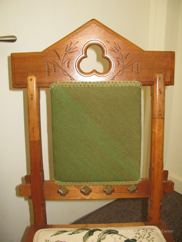          chair
   