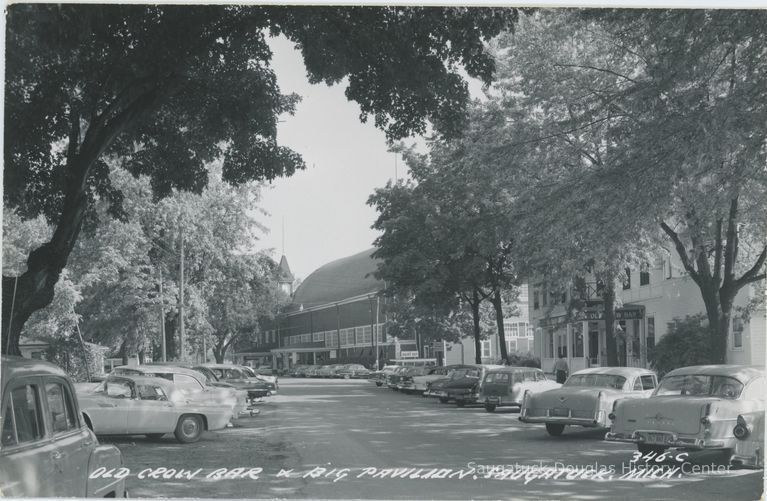          Old Crown Bar & Big Pavilion Postcard
   