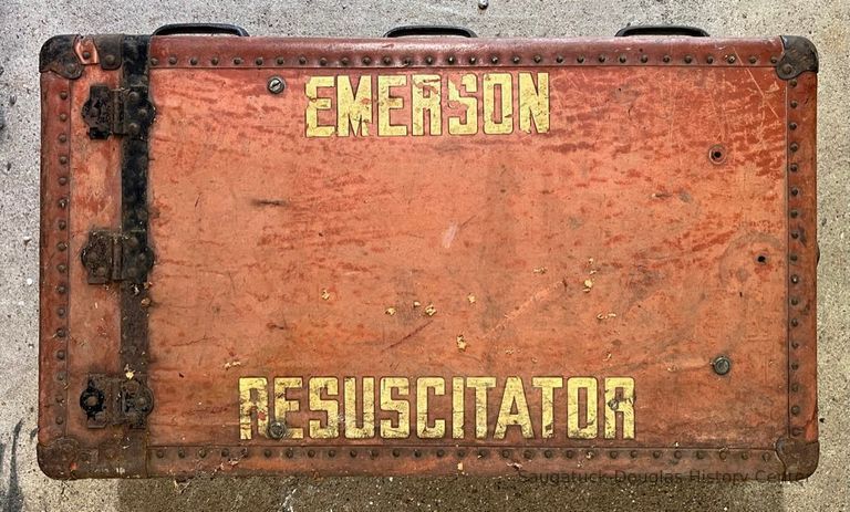          Emerson Resuscitator picture number 1
   