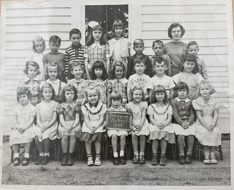          Douglas School 1949 picture number 1
   