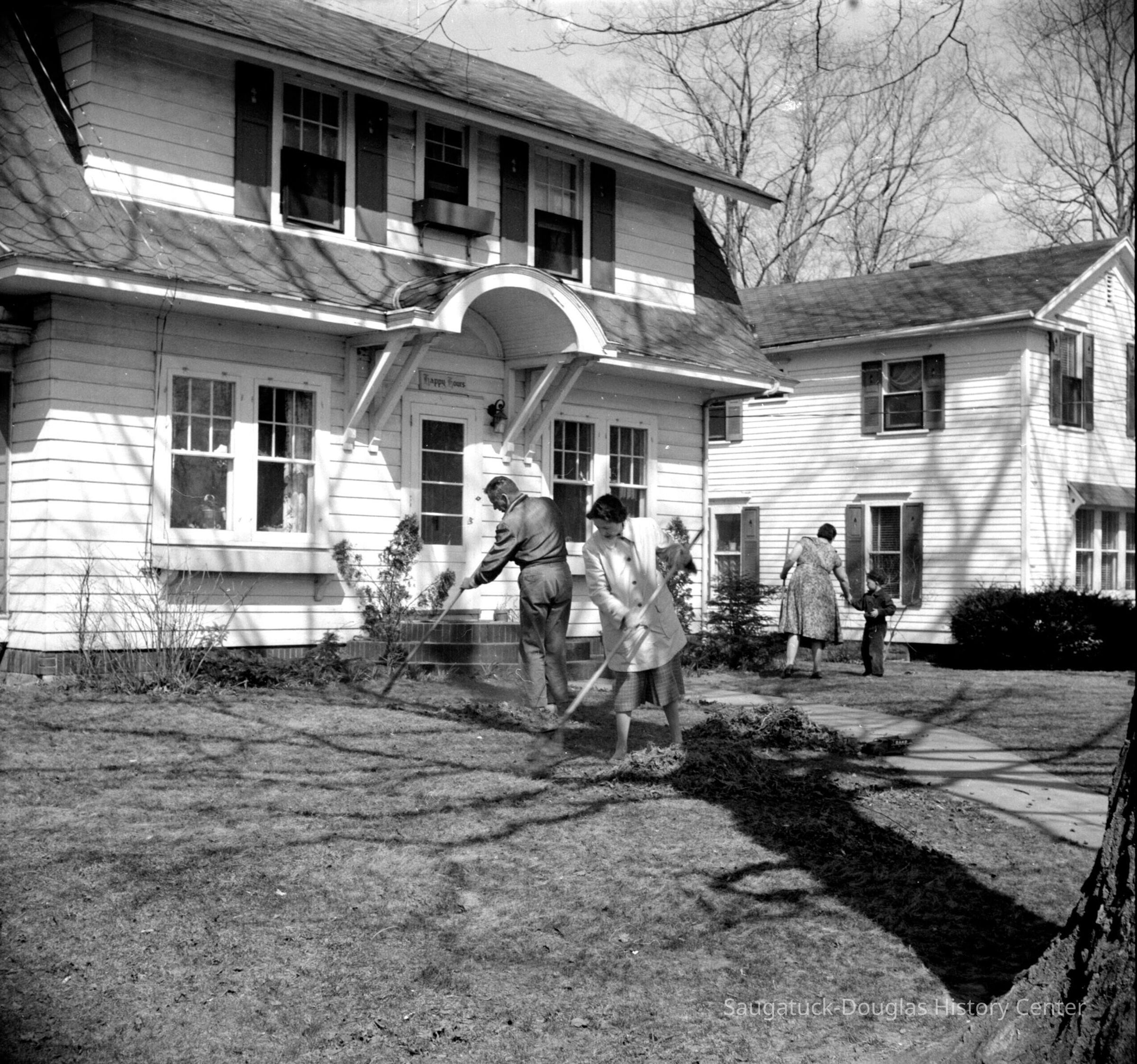 Heath-Edgecomb House spring cleaning picture number 1