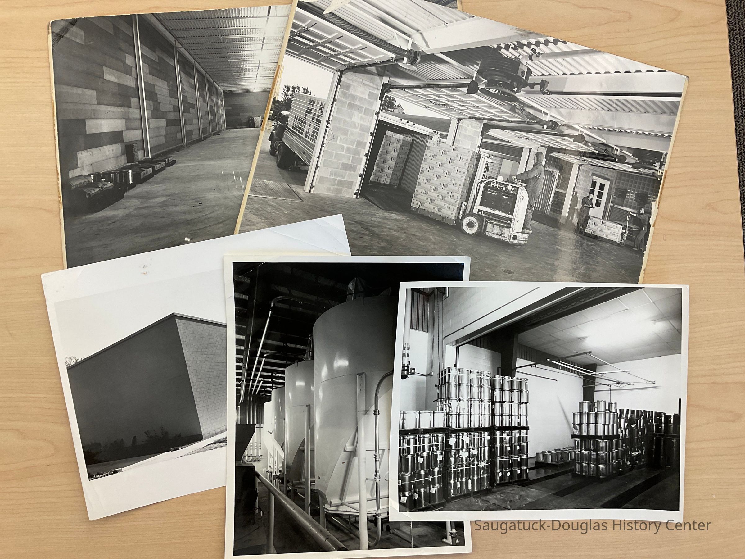 Lloyd J. Harriss/Rich's Pie Company promotional photos picture number 1