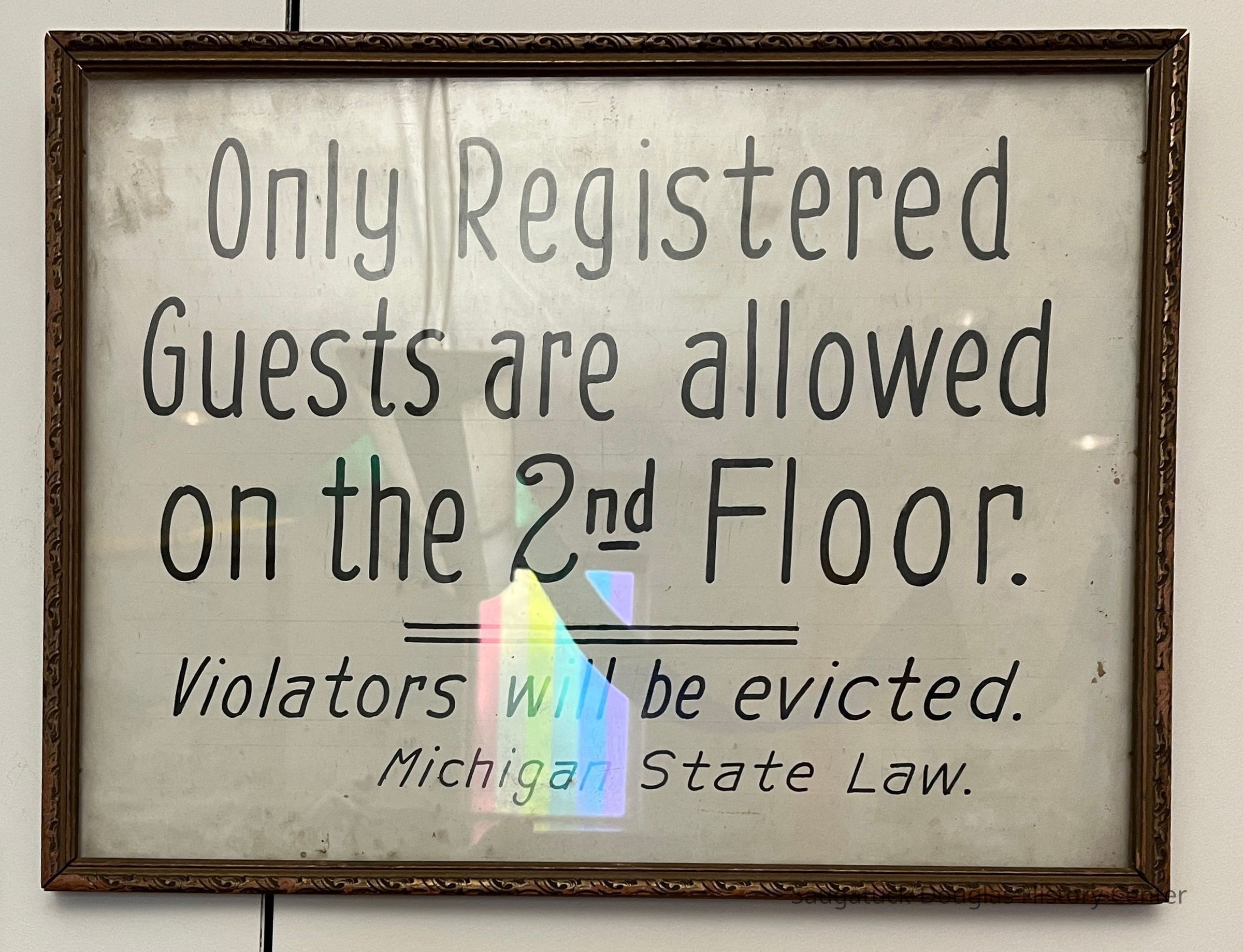Only Registered Guests Allowed sign picture number 1
