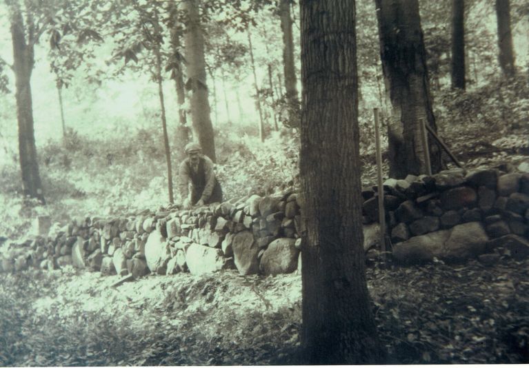          Arboretum: Benne Building Wall of Arboretum picture number 1
   