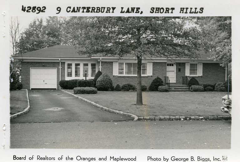          9 Canterbury Lane, Short Hills picture number 1
   