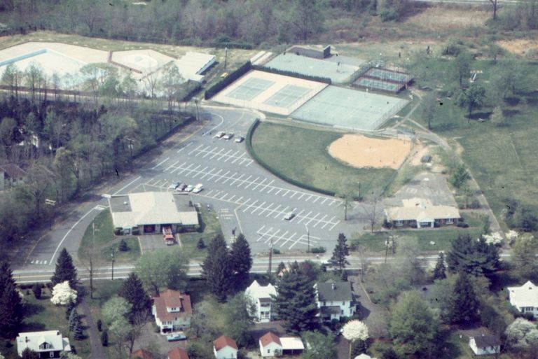          Gero Park: Aerial View of Gero Park and Pool, 1976 picture number 1
   