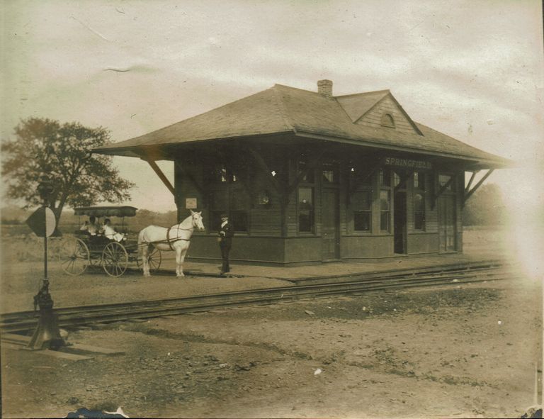          Marshall-Schmidt Album: Springfield Train Station with Horse and Carriage, c. 1908 picture number 1
   