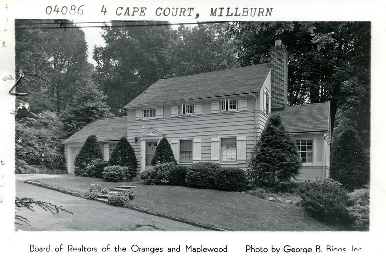          4 Cape Court, Millburn picture number 1
   