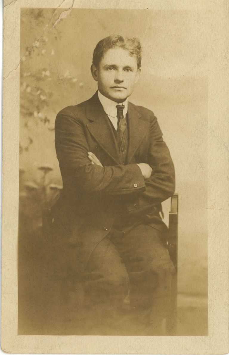          Mangold: William Peter Mangold picture number 1
   