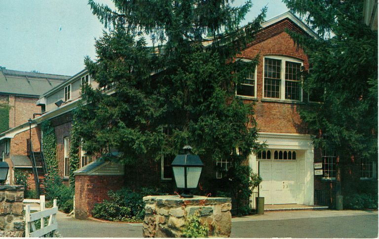          Paper Mill Playhouse: Main Entrance, 1980s picture number 1
   