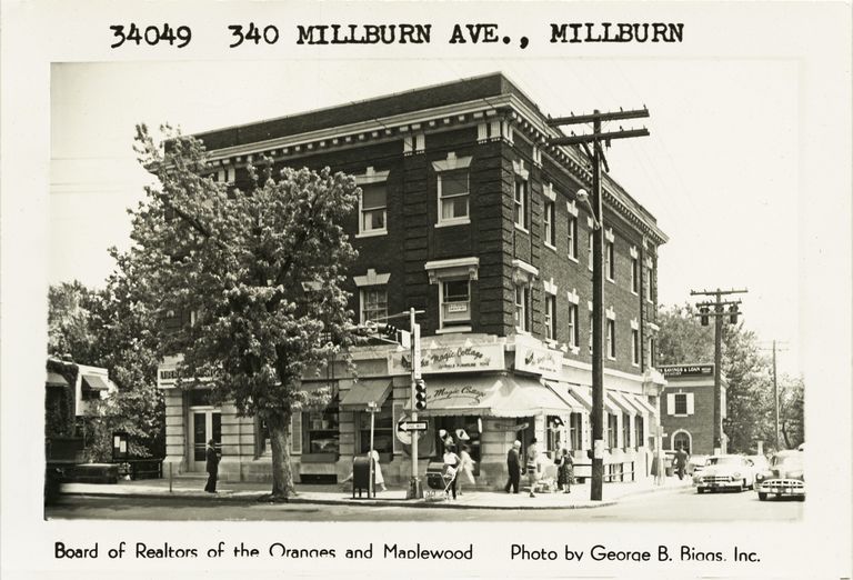          340 Millburn Avenue, Magic Cottage picture number 1
   