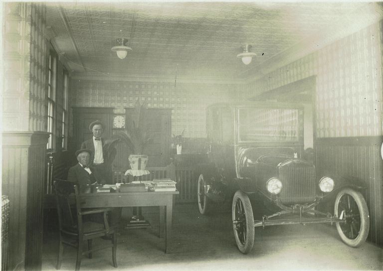          Millburn Garage & Ford Dealership was located at 319 Millburn Avenue
   