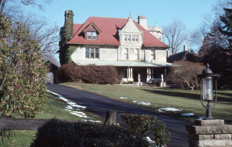          Hobart Avenue: 303 Hobart Avenue, 1979 picture number 1
   
