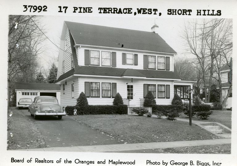          17 Pine Terrace West Short Hills picture number 1
   