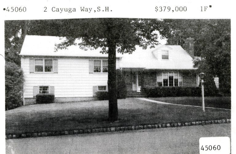          2 Cayuga Way, Short Hills picture number 1
   