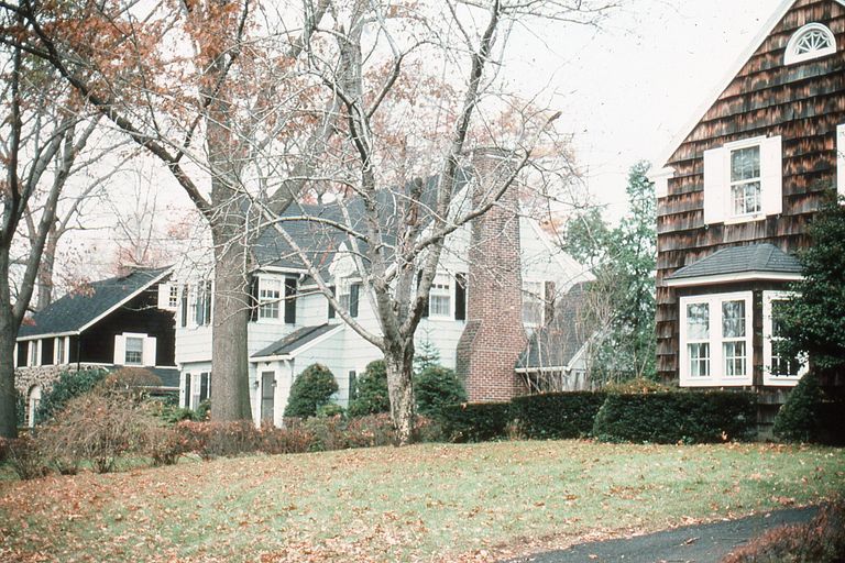          53-47 Whitney Road, Short Hills picture number 1
   