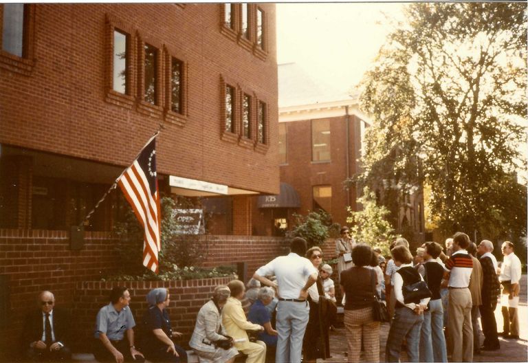          Schoolhouse Plaza, Millburn Avenue, 1980 picture number 1
   