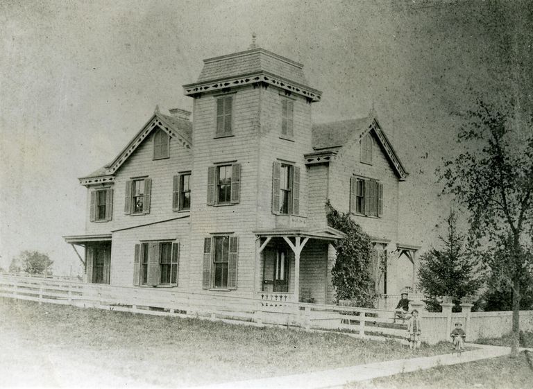          49 Chestnut Street; Photo ID # 28
   