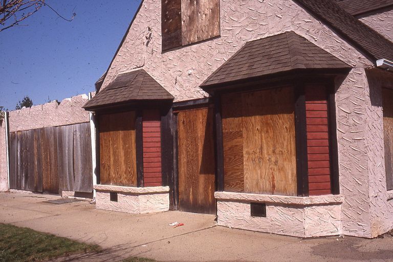          215 Millburn Avenue, South Mountain Sweet Shop, 1986 picture number 1
   