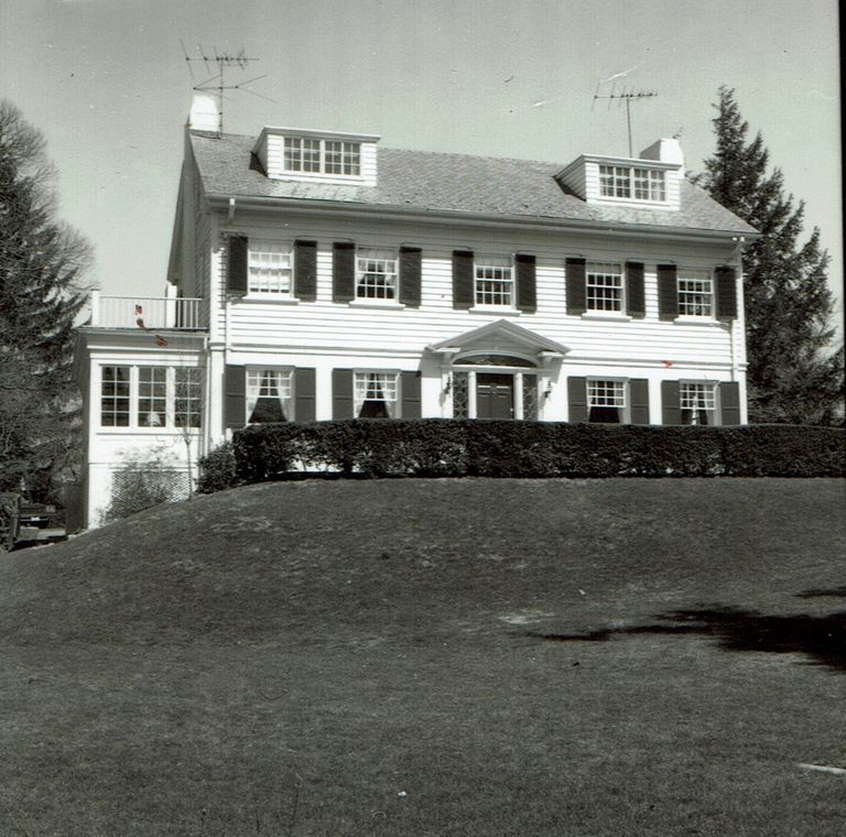          1 Minnisink Road, c. 1922 picture number 1
   