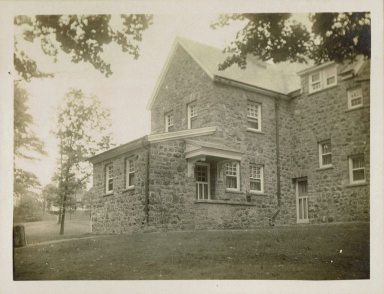          45 Northern Drive, c. 1910 picture number 1
   