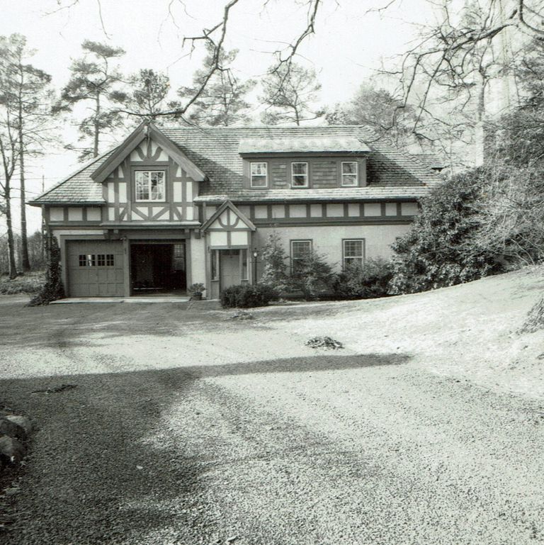          68 Minnisink Road, c. 1912 picture number 1
   