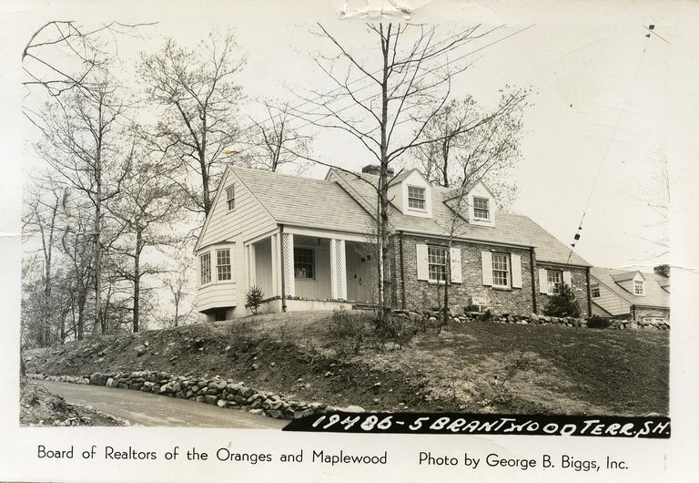          5 Brantwood Terrace, Short Hills picture number 1
   