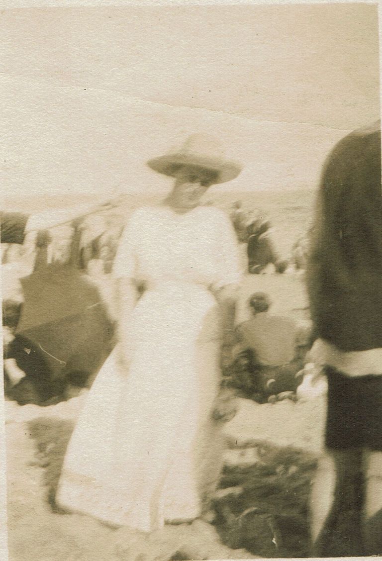          Marshall-Schmidt Album: Woman in Hat at the Beach picture number 1
   