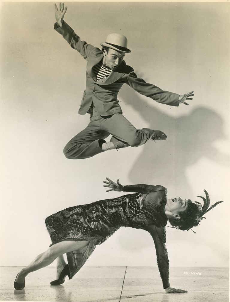          Community Concert Association: Mata and Hari Publicity Photograph, 1953 picture number 1
   