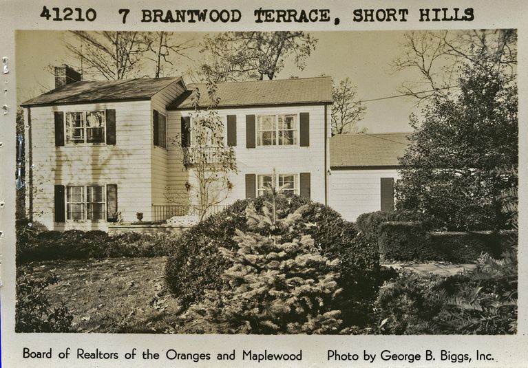          7 Brantwood Terrace, Short Hills picture number 1
   