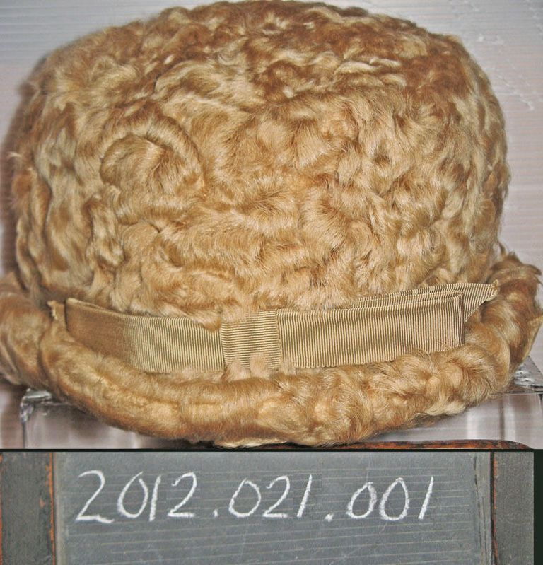          Hat: Martha Todd Original Caracul Woman's Hat picture number 1
   