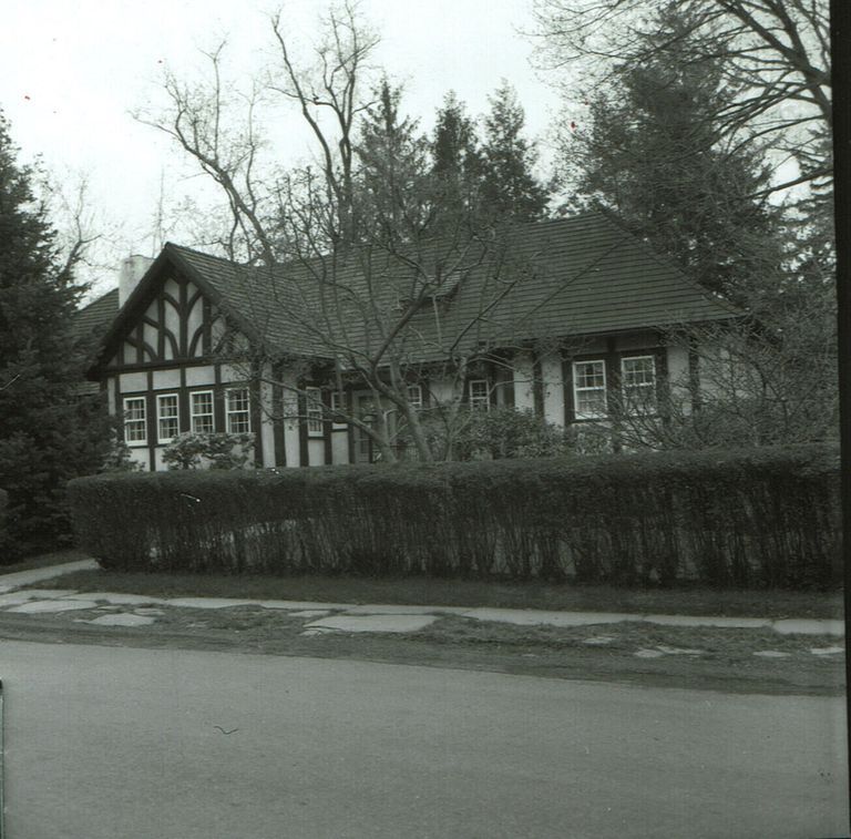          136 Hobart Avenue, 1916 picture number 1
   