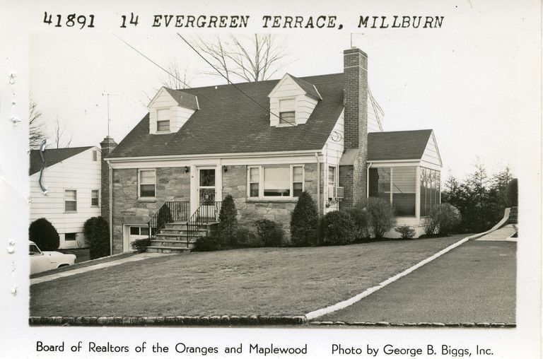          14 Evergreen Terrace, Millburn picture number 1
   