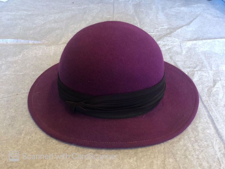          Hat: Ladies Rimmed Fuchsia Wool Hat with Black Satin Tie picture number 1
   