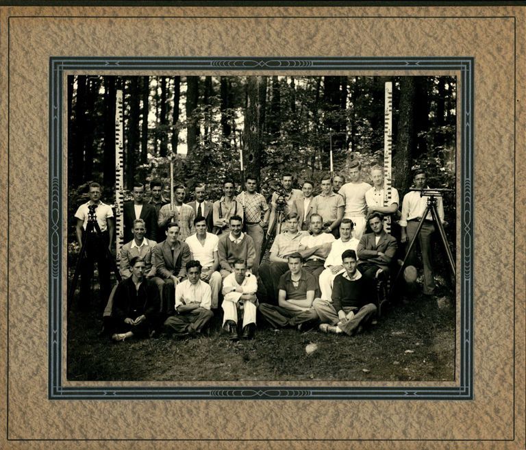          Hartshorn: Stewart Hartshorn Jr. with Class picture number 1
   