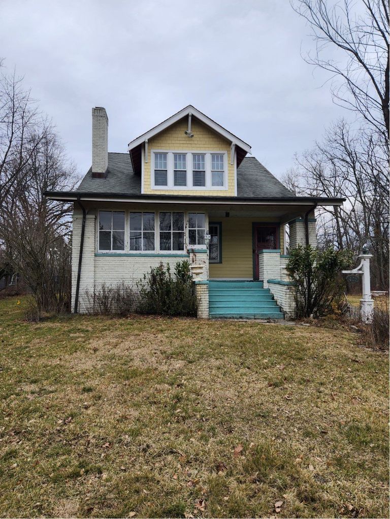          425 White Oak Ridge Road picture number 1
   