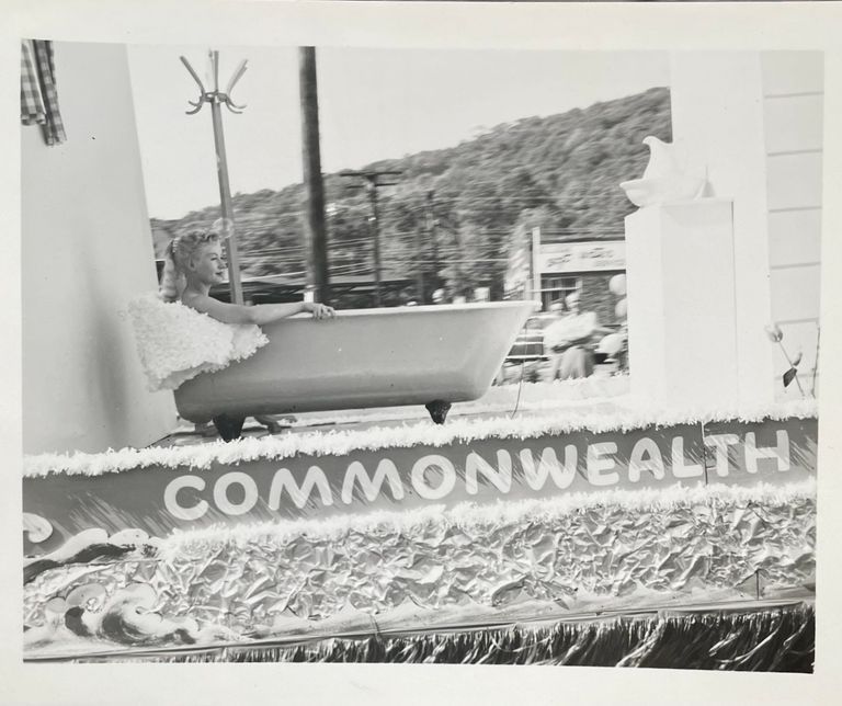          Centennial Parade: Commonwealth Float (1957) picture number 1
   