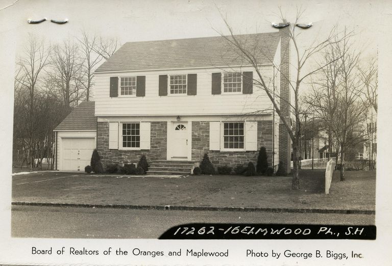          ElmwoodPlace16SH picture number 1
   