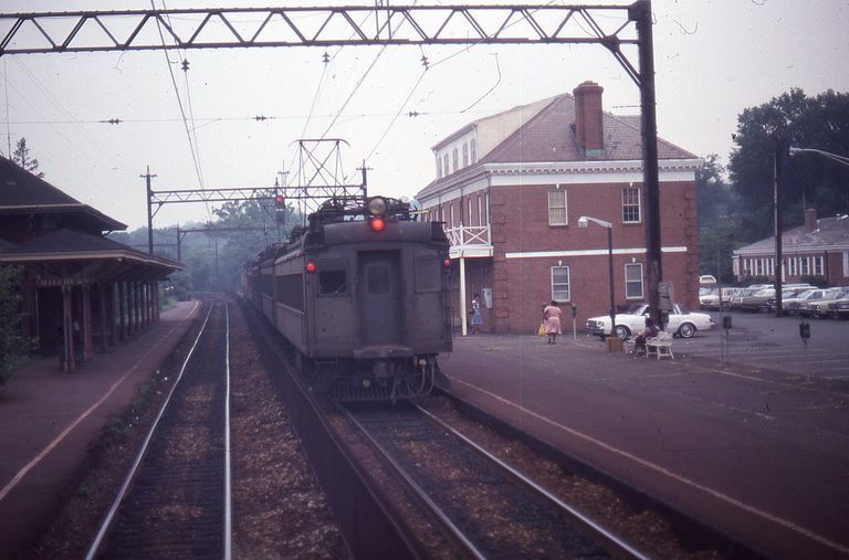          Railroad: Train on Westbound Tracks at the Millburn Station picture number 1
   