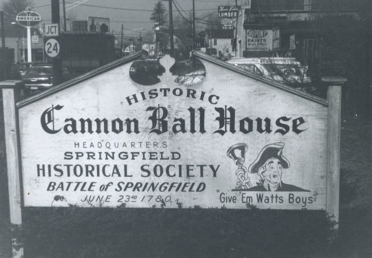          Battle of Springfield: Cannon Ball House picture number 1
   