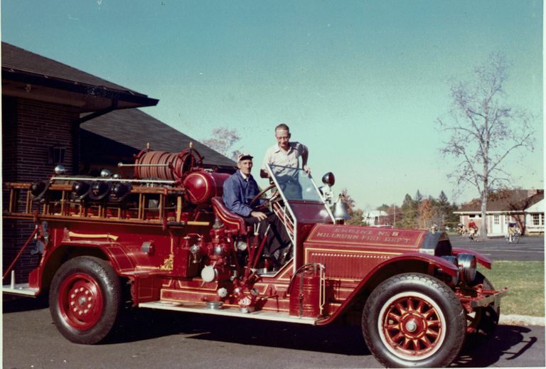          Hartshorn: Stewart Hartshorn at Short Hills Fire House #2, 1963 picture number 1
   