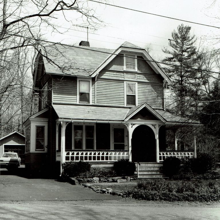          83 Chestnut Street picture number 1
   