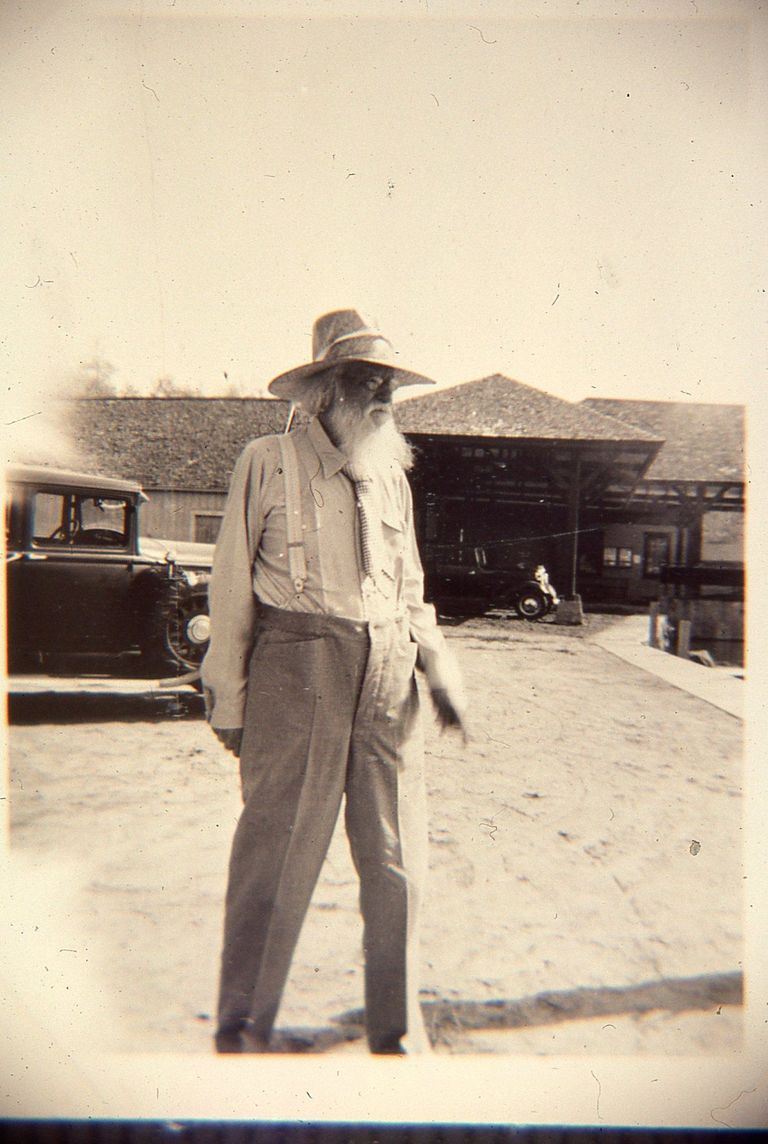         Hartshorn: Stewart Hartshorn, c. 1931 picture number 1
   